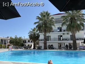 [P05] Piscină la Stavros Beach Hotel » foto by Mihai*
 - 
<span class="allrVoted glyphicon glyphicon-heart hidden" id="av1539408"></span>
<a class="m-l-10 hidden" id="sv1539408" onclick="voting_Foto_DelVot(,1539408,16469)" role="button">șterge vot <span class="glyphicon glyphicon-remove"></span></a>
<a id="v91539408" class=" c-red"  onclick="voting_Foto_SetVot(1539408)" role="button"><span class="glyphicon glyphicon-heart-empty"></span> <b>LIKE</b> = Votează poza</a> <img class="hidden"  id="f1539408W9" src="/imagini/loader.gif" border="0" /><span class="AjErrMes hidden" id="e1539408ErM"></span>