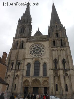 [P41] Chartres - Catedrala Notre-Dame de Chartres. » foto by iulianic
 - 
<span class="allrVoted glyphicon glyphicon-heart hidden" id="av1441150"></span>
<a class="m-l-10 hidden" id="sv1441150" onclick="voting_Foto_DelVot(,1441150,16471)" role="button">șterge vot <span class="glyphicon glyphicon-remove"></span></a>
<a id="v91441150" class=" c-red"  onclick="voting_Foto_SetVot(1441150)" role="button"><span class="glyphicon glyphicon-heart-empty"></span> <b>LIKE</b> = Votează poza</a> <img class="hidden"  id="f1441150W9" src="/imagini/loader.gif" border="0" /><span class="AjErrMes hidden" id="e1441150ErM"></span>