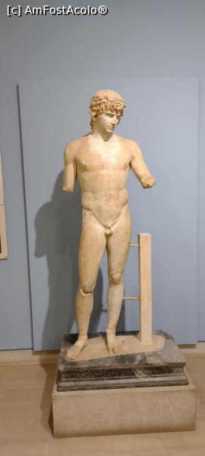 [P17] Statuia tanarului Antinoos din Bitinya, favoritul imparatului roman Hadrian. » foto by ovidiuyepi
 - 
<span class="allrVoted glyphicon glyphicon-heart hidden" id="av1320505"></span>
<a class="m-l-10 hidden" id="sv1320505" onclick="voting_Foto_DelVot(,1320505,16497)" role="button">șterge vot <span class="glyphicon glyphicon-remove"></span></a>
<a id="v91320505" class=" c-red"  onclick="voting_Foto_SetVot(1320505)" role="button"><span class="glyphicon glyphicon-heart-empty"></span> <b>LIKE</b> = Votează poza</a> <img class="hidden"  id="f1320505W9" src="/imagini/loader.gif" border="0" /><span class="AjErrMes hidden" id="e1320505ErM"></span>