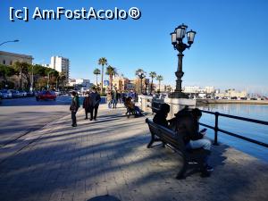 P11 [DEC-2021] La plimbare pe faleza din Bari