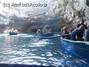 [P15] Kefalonia - Lacul Melissani. Plimbare cu barca pe tărâm de vis.  » foto by iulianic
 - 
<span class="allrVoted glyphicon glyphicon-heart hidden" id="av910438"></span>
<a class="m-l-10 hidden" id="sv910438" onclick="voting_Foto_DelVot(,910438,16617)" role="button">șterge vot <span class="glyphicon glyphicon-remove"></span></a>
<a id="v9910438" class=" c-red"  onclick="voting_Foto_SetVot(910438)" role="button"><span class="glyphicon glyphicon-heart-empty"></span> <b>LIKE</b> = Votează poza</a> <img class="hidden"  id="f910438W9" src="/imagini/loader.gif" border="0" /><span class="AjErrMes hidden" id="e910438ErM"></span>