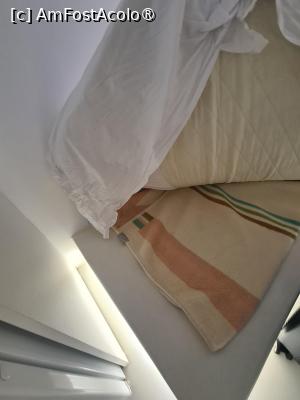 [P02] Sub pat erau niște pături foarte multă mizerie » foto by Alexandru
 - 
<span class="allrVoted glyphicon glyphicon-heart hidden" id="av1489552"></span>
<a class="m-l-10 hidden" id="sv1489552" onclick="voting_Foto_DelVot(,1489552,16884)" role="button">șterge vot <span class="glyphicon glyphicon-remove"></span></a>
<a id="v91489552" class=" c-red"  onclick="voting_Foto_SetVot(1489552)" role="button"><span class="glyphicon glyphicon-heart-empty"></span> <b>LIKE</b> = Votează poza</a> <img class="hidden"  id="f1489552W9" src="/imagini/loader.gif" border="0" /><span class="AjErrMes hidden" id="e1489552ErM"></span>