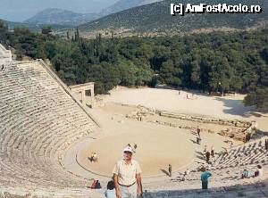 [P12] Teatrul antic Epidavros (Epidaurus), 14000 locuri – Peloponez, Grecia » foto by Dan-Ioan
 - 
<span class="allrVoted glyphicon glyphicon-heart hidden" id="av689368"></span>
<a class="m-l-10 hidden" id="sv689368" onclick="voting_Foto_DelVot(,689368,17072)" role="button">șterge vot <span class="glyphicon glyphicon-remove"></span></a>
<a id="v9689368" class=" c-red"  onclick="voting_Foto_SetVot(689368)" role="button"><span class="glyphicon glyphicon-heart-empty"></span> <b>LIKE</b> = Votează poza</a> <img class="hidden"  id="f689368W9" src="/imagini/loader.gif" border="0" /><span class="AjErrMes hidden" id="e689368ErM"></span>