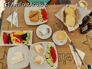 [P28] Mic dejun pe Terasa Coral » foto by crismis
 - 
<span class="allrVoted glyphicon glyphicon-heart hidden" id="av1499839"></span>
<a class="m-l-10 hidden" id="sv1499839" onclick="voting_Foto_DelVot(,1499839,17088)" role="button">șterge vot <span class="glyphicon glyphicon-remove"></span></a>
<a id="v91499839" class=" c-red"  onclick="voting_Foto_SetVot(1499839)" role="button"><span class="glyphicon glyphicon-heart-empty"></span> <b>LIKE</b> = Votează poza</a> <img class="hidden"  id="f1499839W9" src="/imagini/loader.gif" border="0" /><span class="AjErrMes hidden" id="e1499839ErM"></span>