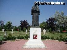 [P34] Statuia lui George Enescu din Parcul Tineretului (monument istoric).  » foto by Floryn81
 - 
<span class="allrVoted glyphicon glyphicon-heart hidden" id="av338545"></span>
<a class="m-l-10 hidden" id="sv338545" onclick="voting_Foto_DelVot(,338545,17366)" role="button">șterge vot <span class="glyphicon glyphicon-remove"></span></a>
<a id="v9338545" class=" c-red"  onclick="voting_Foto_SetVot(338545)" role="button"><span class="glyphicon glyphicon-heart-empty"></span> <b>LIKE</b> = Votează poza</a> <img class="hidden"  id="f338545W9" src="/imagini/loader.gif" border="0" /><span class="AjErrMes hidden" id="e338545ErM"></span>