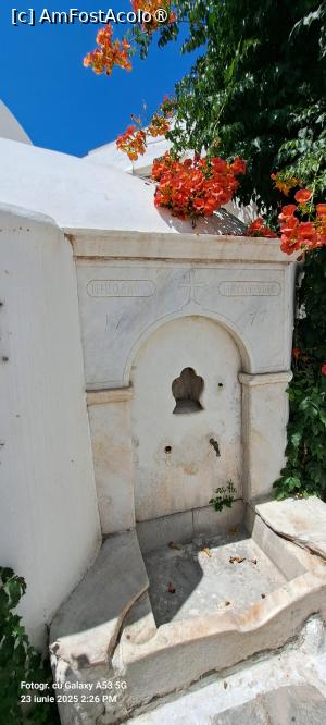 [P70] Paros, cea de-a treia fântână construită de Nicolae Mavrogheni, domnul fanariot al Țării Românești » foto by irinad
 - 
<span class="allrVoted glyphicon glyphicon-heart hidden" id="av1526160"></span>
<a class="m-l-10 hidden" id="sv1526160" onclick="voting_Foto_DelVot(,1526160,17461)" role="button">șterge vot <span class="glyphicon glyphicon-remove"></span></a>
<a id="v91526160" class=" c-red"  onclick="voting_Foto_SetVot(1526160)" role="button"><span class="glyphicon glyphicon-heart-empty"></span> <b>LIKE</b> = Votează poza</a> <img class="hidden"  id="f1526160W9" src="/imagini/loader.gif" border="0" /><span class="AjErrMes hidden" id="e1526160ErM"></span>