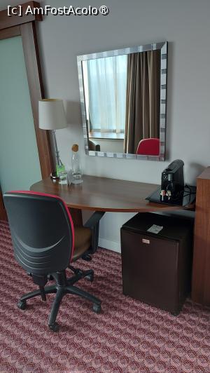 [P10] Hotel Hampton by Hilton Cluj-prin cameră » foto by ANILU
 - 
<span class="allrVoted glyphicon glyphicon-heart hidden" id="av1454435"></span>
<a class="m-l-10 hidden" id="sv1454435" onclick="voting_Foto_DelVot(,1454435,17485)" role="button">șterge vot <span class="glyphicon glyphicon-remove"></span></a>
<a id="v91454435" class=" c-red"  onclick="voting_Foto_SetVot(1454435)" role="button"><span class="glyphicon glyphicon-heart-empty"></span> <b>LIKE</b> = Votează poza</a> <img class="hidden"  id="f1454435W9" src="/imagini/loader.gif" border="0" /><span class="AjErrMes hidden" id="e1454435ErM"></span>