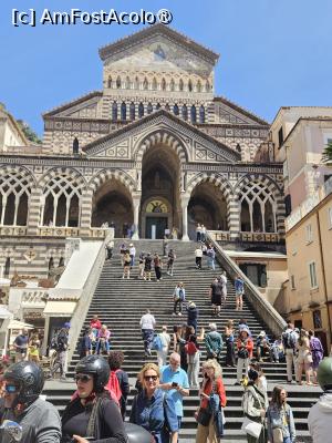 [P11] Duomo da Almafi » foto by Opelantara
 - 
<span class="allrVoted glyphicon glyphicon-heart hidden" id="av1527167"></span>
<a class="m-l-10 hidden" id="sv1527167" onclick="voting_Foto_DelVot(,1527167,17505)" role="button">șterge vot <span class="glyphicon glyphicon-remove"></span></a>
<a id="v91527167" class=" c-red"  onclick="voting_Foto_SetVot(1527167)" role="button"><span class="glyphicon glyphicon-heart-empty"></span> <b>LIKE</b> = Votează poza</a> <img class="hidden"  id="f1527167W9" src="/imagini/loader.gif" border="0" /><span class="AjErrMes hidden" id="e1527167ErM"></span>