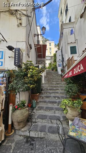 [P29] la pas prin Amalfi » foto by robert
 - 
<span class="allrVoted glyphicon glyphicon-heart hidden" id="av1532033"></span>
<a class="m-l-10 hidden" id="sv1532033" onclick="voting_Foto_DelVot(,1532033,17505)" role="button">șterge vot <span class="glyphicon glyphicon-remove"></span></a>
<a id="v91532033" class=" c-red"  onclick="voting_Foto_SetVot(1532033)" role="button"><span class="glyphicon glyphicon-heart-empty"></span> <b>LIKE</b> = Votează poza</a> <img class="hidden"  id="f1532033W9" src="/imagini/loader.gif" border="0" /><span class="AjErrMes hidden" id="e1532033ErM"></span>