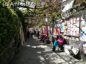 [P11] Spectaculosul Positano; artiști stradali » foto by crismis
 - 
<span class="allrVoted glyphicon glyphicon-heart hidden" id="av961776"></span>
<a class="m-l-10 hidden" id="sv961776" onclick="voting_Foto_DelVot(,961776,17505)" role="button">șterge vot <span class="glyphicon glyphicon-remove"></span></a>
<a id="v9961776" class=" c-red"  onclick="voting_Foto_SetVot(961776)" role="button"><span class="glyphicon glyphicon-heart-empty"></span> <b>LIKE</b> = Votează poza</a> <img class="hidden"  id="f961776W9" src="/imagini/loader.gif" border="0" /><span class="AjErrMes hidden" id="e961776ErM"></span>