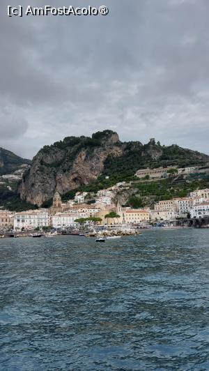 [P25] Amalfi - vedere de pe vapor » foto by ANILU
 - 
<span class="allrVoted glyphicon glyphicon-heart hidden" id="av1460588"></span>
<a class="m-l-10 hidden" id="sv1460588" onclick="voting_Foto_DelVot(,1460588,17505)" role="button">șterge vot <span class="glyphicon glyphicon-remove"></span></a>
<a id="v91460588" class=" c-red"  onclick="voting_Foto_SetVot(1460588)" role="button"><span class="glyphicon glyphicon-heart-empty"></span> <b>LIKE</b> = Votează poza</a> <img class="hidden"  id="f1460588W9" src="/imagini/loader.gif" border="0" /><span class="AjErrMes hidden" id="e1460588ErM"></span>