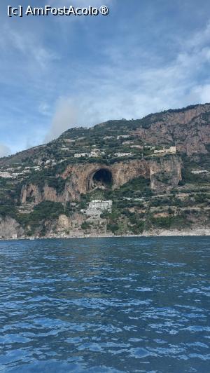 [P04] Coasta Amalfi - vedere de pe vapor » foto by ANILU
 - 
<span class="allrVoted glyphicon glyphicon-heart hidden" id="av1460567"></span>
<a class="m-l-10 hidden" id="sv1460567" onclick="voting_Foto_DelVot(,1460567,17505)" role="button">șterge vot <span class="glyphicon glyphicon-remove"></span></a>
<a id="v91460567" class=" c-red"  onclick="voting_Foto_SetVot(1460567)" role="button"><span class="glyphicon glyphicon-heart-empty"></span> <b>LIKE</b> = Votează poza</a> <img class="hidden"  id="f1460567W9" src="/imagini/loader.gif" border="0" /><span class="AjErrMes hidden" id="e1460567ErM"></span>