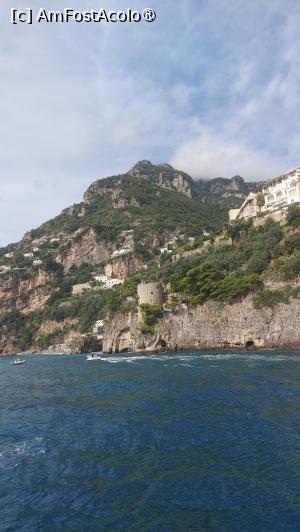 [P06] Coasta Amalfi - vedere de pe vapor » foto by ANILU
 - 
<span class="allrVoted glyphicon glyphicon-heart hidden" id="av1460569"></span>
<a class="m-l-10 hidden" id="sv1460569" onclick="voting_Foto_DelVot(,1460569,17505)" role="button">șterge vot <span class="glyphicon glyphicon-remove"></span></a>
<a id="v91460569" class=" c-red"  onclick="voting_Foto_SetVot(1460569)" role="button"><span class="glyphicon glyphicon-heart-empty"></span> <b>LIKE</b> = Votează poza</a> <img class="hidden"  id="f1460569W9" src="/imagini/loader.gif" border="0" /><span class="AjErrMes hidden" id="e1460569ErM"></span>