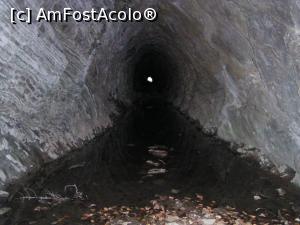 [P53] Tunelul din Cheile Tișiței, partea dinspre Lepșa » foto by Yersinia Pestis <span class="label label-default labelC_thin small">NEVOTABILĂ</span>