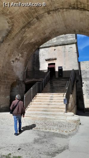 [P17] abatia Montmajour,  intrarea spre manastirea Saint Maur » foto by Yolanda
 - 
<span class="allrVoted glyphicon glyphicon-heart hidden" id="av1519081"></span>
<a class="m-l-10 hidden" id="sv1519081" onclick="voting_Foto_DelVot(,1519081,17531)" role="button">șterge vot <span class="glyphicon glyphicon-remove"></span></a>
<a id="v91519081" class=" c-red"  onclick="voting_Foto_SetVot(1519081)" role="button"><span class="glyphicon glyphicon-heart-empty"></span> <b>LIKE</b> = Votează poza</a> <img class="hidden"  id="f1519081W9" src="/imagini/loader.gif" border="0" /><span class="AjErrMes hidden" id="e1519081ErM"></span>