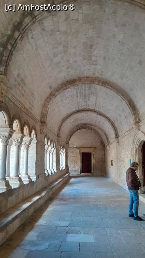 [P22] abatia Montmajour, cloître cu cele 4 galerii » foto by Yolanda
 - 
<span class="allrVoted glyphicon glyphicon-heart hidden" id="av1519086"></span>
<a class="m-l-10 hidden" id="sv1519086" onclick="voting_Foto_DelVot(,1519086,17531)" role="button">șterge vot <span class="glyphicon glyphicon-remove"></span></a>
<a id="v91519086" class=" c-red"  onclick="voting_Foto_SetVot(1519086)" role="button"><span class="glyphicon glyphicon-heart-empty"></span> <b>LIKE</b> = Votează poza</a> <img class="hidden"  id="f1519086W9" src="/imagini/loader.gif" border="0" /><span class="AjErrMes hidden" id="e1519086ErM"></span>