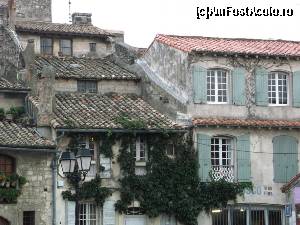 [P14] Detaliu ahitectura/acoperisuri in Arles Provence » foto by Dan-Ioan
 - 
<span class="allrVoted glyphicon glyphicon-heart hidden" id="av559842"></span>
<a class="m-l-10 hidden" id="sv559842" onclick="voting_Foto_DelVot(,559842,17531)" role="button">șterge vot <span class="glyphicon glyphicon-remove"></span></a>
<a id="v9559842" class=" c-red"  onclick="voting_Foto_SetVot(559842)" role="button"><span class="glyphicon glyphicon-heart-empty"></span> <b>LIKE</b> = Votează poza</a> <img class="hidden"  id="f559842W9" src="/imagini/loader.gif" border="0" /><span class="AjErrMes hidden" id="e559842ErM"></span>