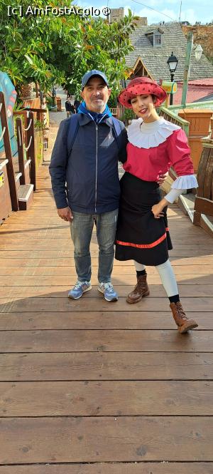 [P38] Alături de Olive » foto by irinad
 - 
<span class="allrVoted glyphicon glyphicon-heart hidden" id="av1513724"></span>
<a class="m-l-10 hidden" id="sv1513724" onclick="voting_Foto_DelVot(,1513724,17648)" role="button">șterge vot <span class="glyphicon glyphicon-remove"></span></a>
<a id="v91513724" class=" c-red"  onclick="voting_Foto_SetVot(1513724)" role="button"><span class="glyphicon glyphicon-heart-empty"></span> <b>LIKE</b> = Votează poza</a> <img class="hidden"  id="f1513724W9" src="/imagini/loader.gif" border="0" /><span class="AjErrMes hidden" id="e1513724ErM"></span>