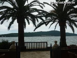 [P03] Tivat, iesirea din hotel unde am fost cazat » foto by Nicu
 - 
<span class="allrVoted glyphicon glyphicon-heart hidden" id="av574193"></span>
<a class="m-l-10 hidden" id="sv574193" onclick="voting_Foto_DelVot(,574193,17701)" role="button">șterge vot <span class="glyphicon glyphicon-remove"></span></a>
<a id="v9574193" class=" c-red"  onclick="voting_Foto_SetVot(574193)" role="button"><span class="glyphicon glyphicon-heart-empty"></span> <b>LIKE</b> = Votează poza</a> <img class="hidden"  id="f574193W9" src="/imagini/loader.gif" border="0" /><span class="AjErrMes hidden" id="e574193ErM"></span>