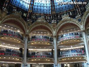 [P27] Vizitare Galeries Lafayette - Abia am mai scos-o pe mami de aici :).  » foto by vega06
 - 
<span class="allrVoted glyphicon glyphicon-heart hidden" id="av577218"></span>
<a class="m-l-10 hidden" id="sv577218" onclick="voting_Foto_DelVot(,577218,17764)" role="button">șterge vot <span class="glyphicon glyphicon-remove"></span></a>
<a id="v9577218" class=" c-red"  onclick="voting_Foto_SetVot(577218)" role="button"><span class="glyphicon glyphicon-heart-empty"></span> <b>LIKE</b> = Votează poza</a> <img class="hidden"  id="f577218W9" src="/imagini/loader.gif" border="0" /><span class="AjErrMes hidden" id="e577218ErM"></span>