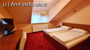 [P06] Camera mea, dbl. twin » foto by pepsi70ro
 - 
<span class="allrVoted glyphicon glyphicon-heart hidden" id="av1500208"></span>
<a class="m-l-10 hidden" id="sv1500208" onclick="voting_Foto_DelVot(,1500208,17785)" role="button">șterge vot <span class="glyphicon glyphicon-remove"></span></a>
<a id="v91500208" class=" c-red"  onclick="voting_Foto_SetVot(1500208)" role="button"><span class="glyphicon glyphicon-heart-empty"></span> <b>LIKE</b> = Votează poza</a> <img class="hidden"  id="f1500208W9" src="/imagini/loader.gif" border="0" /><span class="AjErrMes hidden" id="e1500208ErM"></span>