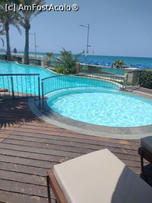 [P15] piscina comuna Pearl Beach Hotel » foto by michaela_1961
 - 
<span class="allrVoted glyphicon glyphicon-heart hidden" id="av1466543"></span>
<a class="m-l-10 hidden" id="sv1466543" onclick="voting_Foto_DelVot(,1466543,17973)" role="button">șterge vot <span class="glyphicon glyphicon-remove"></span></a>
<a id="v91466543" class=" c-red"  onclick="voting_Foto_SetVot(1466543)" role="button"><span class="glyphicon glyphicon-heart-empty"></span> <b>LIKE</b> = Votează poza</a> <img class="hidden"  id="f1466543W9" src="/imagini/loader.gif" border="0" /><span class="AjErrMes hidden" id="e1466543ErM"></span>