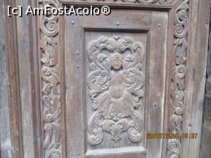 [P08] Decor pe un portal.  » foto by elviramvio
 - 
<span class="allrVoted glyphicon glyphicon-heart hidden" id="av818769"></span>
<a class="m-l-10 hidden" id="sv818769" onclick="voting_Foto_DelVot(,818769,17993)" role="button">șterge vot <span class="glyphicon glyphicon-remove"></span></a>
<a id="v9818769" class=" c-red"  onclick="voting_Foto_SetVot(818769)" role="button"><span class="glyphicon glyphicon-heart-empty"></span> <b>LIKE</b> = Votează poza</a> <img class="hidden"  id="f818769W9" src="/imagini/loader.gif" border="0" /><span class="AjErrMes hidden" id="e818769ErM"></span>