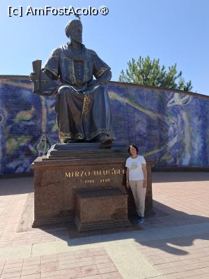[P68] Uzbekistan, Samarkand, Statuia lui Ulugʻbek » foto by mprofeanu
 - 
<span class="allrVoted glyphicon glyphicon-heart hidden" id="av1549322"></span>
<a class="m-l-10 hidden" id="sv1549322" onclick="voting_Foto_DelVot(,1549322,18174)" role="button">șterge vot <span class="glyphicon glyphicon-remove"></span></a>
<a id="v91549322" class=" c-red"  onclick="voting_Foto_SetVot(1549322)" role="button"><span class="glyphicon glyphicon-heart-empty"></span> <b>LIKE</b> = Votează poza</a> <img class="hidden"  id="f1549322W9" src="/imagini/loader.gif" border="0" /><span class="AjErrMes hidden" id="e1549322ErM"></span>