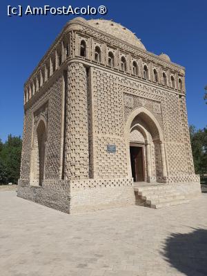 [P06] Ismail Samani Mausoleum, Buhara - cel mai vechi monument de arhitectură care a supreviețuit timpului în Asia Centrală (sec. X). Îmbină elemente islamice și zoroastriene » foto by adso
 - 
<span class="allrVoted glyphicon glyphicon-heart hidden" id="av1449823"></span>
<a class="m-l-10 hidden" id="sv1449823" onclick="voting_Foto_DelVot(,1449823,18174)" role="button">șterge vot <span class="glyphicon glyphicon-remove"></span></a>
<a id="v91449823" class=" c-red"  onclick="voting_Foto_SetVot(1449823)" role="button"><span class="glyphicon glyphicon-heart-empty"></span> <b>LIKE</b> = Votează poza</a> <img class="hidden"  id="f1449823W9" src="/imagini/loader.gif" border="0" /><span class="AjErrMes hidden" id="e1449823ErM"></span>