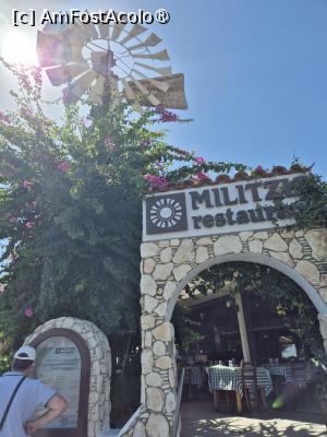 [P06] Restaurant Militzis - intrarea mică » foto by ANILU
 - 
<span class="allrVoted glyphicon glyphicon-heart hidden" id="av1505197"></span>
<a class="m-l-10 hidden" id="sv1505197" onclick="voting_Foto_DelVot(,1505197,18341)" role="button">șterge vot <span class="glyphicon glyphicon-remove"></span></a>
<a id="v91505197" class=" c-red"  onclick="voting_Foto_SetVot(1505197)" role="button"><span class="glyphicon glyphicon-heart-empty"></span> <b>LIKE</b> = Votează poza</a> <img class="hidden"  id="f1505197W9" src="/imagini/loader.gif" border="0" /><span class="AjErrMes hidden" id="e1505197ErM"></span>