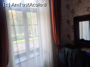 [P22] Vederea direct in parc din camera de la parter » foto by Teodor17
 - 
<span class="allrVoted glyphicon glyphicon-heart hidden" id="av1503731"></span>
<a class="m-l-10 hidden" id="sv1503731" onclick="voting_Foto_DelVot(,1503731,18365)" role="button">șterge vot <span class="glyphicon glyphicon-remove"></span></a>
<a id="v91503731" class=" c-red"  onclick="voting_Foto_SetVot(1503731)" role="button"><span class="glyphicon glyphicon-heart-empty"></span> <b>LIKE</b> = Votează poza</a> <img class="hidden"  id="f1503731W9" src="/imagini/loader.gif" border="0" /><span class="AjErrMes hidden" id="e1503731ErM"></span>