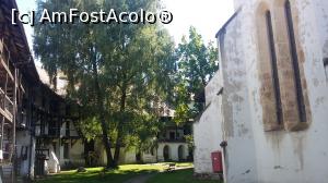 [P06] curtea interioara » foto by raducondurache
 - 
<span class="allrVoted glyphicon glyphicon-heart hidden" id="av875067"></span>
<a class="m-l-10 hidden" id="sv875067" onclick="voting_Foto_DelVot(,875067,18588)" role="button">șterge vot <span class="glyphicon glyphicon-remove"></span></a>
<a id="v9875067" class=" c-red"  onclick="voting_Foto_SetVot(875067)" role="button"><span class="glyphicon glyphicon-heart-empty"></span> <b>LIKE</b> = Votează poza</a> <img class="hidden"  id="f875067W9" src="/imagini/loader.gif" border="0" /><span class="AjErrMes hidden" id="e875067ErM"></span>
