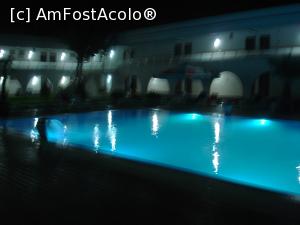 [P07] Hotel Ammon-piscina, noaptea » foto by ANILU
 - 
<span class="allrVoted glyphicon glyphicon-heart hidden" id="av769625"></span>
<a class="m-l-10 hidden" id="sv769625" onclick="voting_Foto_DelVot(,769625,18598)" role="button">șterge vot <span class="glyphicon glyphicon-remove"></span></a>
<a id="v9769625" class=" c-red"  onclick="voting_Foto_SetVot(769625)" role="button"><span class="glyphicon glyphicon-heart-empty"></span> <b>LIKE</b> = Votează poza</a> <img class="hidden"  id="f769625W9" src="/imagini/loader.gif" border="0" /><span class="AjErrMes hidden" id="e769625ErM"></span>