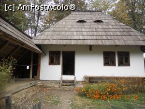 [P18] casa Vicov în care se fac linguri de lemn » foto by zlatna
 - 
<span class="allrVoted glyphicon glyphicon-heart hidden" id="av844681"></span>
<a class="m-l-10 hidden" id="sv844681" onclick="voting_Foto_DelVot(,844681,18664)" role="button">șterge vot <span class="glyphicon glyphicon-remove"></span></a>
<a id="v9844681" class=" c-red"  onclick="voting_Foto_SetVot(844681)" role="button"><span class="glyphicon glyphicon-heart-empty"></span> <b>LIKE</b> = Votează poza</a> <img class="hidden"  id="f844681W9" src="/imagini/loader.gif" border="0" /><span class="AjErrMes hidden" id="e844681ErM"></span>