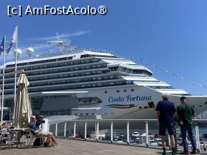 [P01] În croazieră cu Costa Fortuna - la îmbarcare în Savona » foto by nicole33
 - 
<span class="allrVoted glyphicon glyphicon-heart hidden" id="av1543021"></span>
<a class="m-l-10 hidden" id="sv1543021" onclick="voting_Foto_DelVot(,1543021,18730)" role="button">șterge vot <span class="glyphicon glyphicon-remove"></span></a>
<a id="v91543021" class=" c-red"  onclick="voting_Foto_SetVot(1543021)" role="button"><span class="glyphicon glyphicon-heart-empty"></span> <b>LIKE</b> = Votează poza</a> <img class="hidden"  id="f1543021W9" src="/imagini/loader.gif" border="0" /><span class="AjErrMes hidden" id="e1543021ErM"></span>