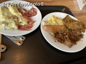 [P31] În croazieră cu Costa Fortuna - prânz la restaurantul bufet » foto by nicole33
 - 
<span class="allrVoted glyphicon glyphicon-heart hidden" id="av1543051"></span>
<a class="m-l-10 hidden" id="sv1543051" onclick="voting_Foto_DelVot(,1543051,18730)" role="button">șterge vot <span class="glyphicon glyphicon-remove"></span></a>
<a id="v91543051" class=" c-red"  onclick="voting_Foto_SetVot(1543051)" role="button"><span class="glyphicon glyphicon-heart-empty"></span> <b>LIKE</b> = Votează poza</a> <img class="hidden"  id="f1543051W9" src="/imagini/loader.gif" border="0" /><span class="AjErrMes hidden" id="e1543051ErM"></span>