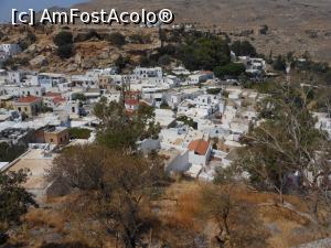 [P32] Lindos - antic și medieval. Satul văzut de sus.  » foto by iulianic
 - 
<span class="allrVoted glyphicon glyphicon-heart hidden" id="av1017950"></span>
<a class="m-l-10 hidden" id="sv1017950" onclick="voting_Foto_DelVot(,1017950,18817)" role="button">șterge vot <span class="glyphicon glyphicon-remove"></span></a>
<a id="v91017950" class=" c-red"  onclick="voting_Foto_SetVot(1017950)" role="button"><span class="glyphicon glyphicon-heart-empty"></span> <b>LIKE</b> = Votează poza</a> <img class="hidden"  id="f1017950W9" src="/imagini/loader.gif" border="0" /><span class="AjErrMes hidden" id="e1017950ErM"></span>