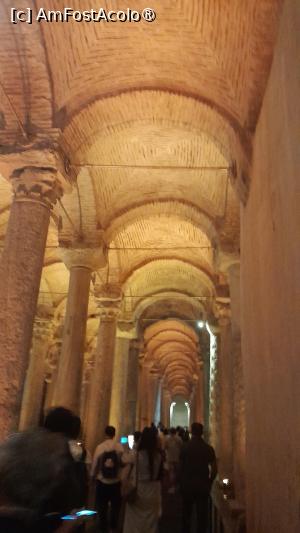 [P17] interior Cisterna Basilica, iluminare diferita » foto by Yolanda
 - 
<span class="allrVoted glyphicon glyphicon-heart hidden" id="av1501897"></span>
<a class="m-l-10 hidden" id="sv1501897" onclick="voting_Foto_DelVot(,1501897,18902)" role="button">șterge vot <span class="glyphicon glyphicon-remove"></span></a>
<a id="v91501897" class=" c-red"  onclick="voting_Foto_SetVot(1501897)" role="button"><span class="glyphicon glyphicon-heart-empty"></span> <b>LIKE</b> = Votează poza</a> <img class="hidden"  id="f1501897W9" src="/imagini/loader.gif" border="0" /><span class="AjErrMes hidden" id="e1501897ErM"></span>