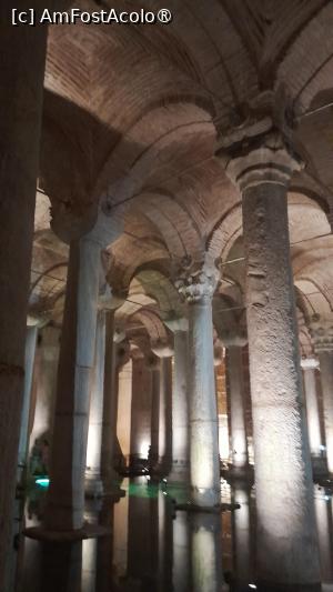 [P23] interior Cisterna Basilica » foto by Yolanda
 - 
<span class="allrVoted glyphicon glyphicon-heart hidden" id="av1501903"></span>
<a class="m-l-10 hidden" id="sv1501903" onclick="voting_Foto_DelVot(,1501903,18902)" role="button">șterge vot <span class="glyphicon glyphicon-remove"></span></a>
<a id="v91501903" class=" c-red"  onclick="voting_Foto_SetVot(1501903)" role="button"><span class="glyphicon glyphicon-heart-empty"></span> <b>LIKE</b> = Votează poza</a> <img class="hidden"  id="f1501903W9" src="/imagini/loader.gif" border="0" /><span class="AjErrMes hidden" id="e1501903ErM"></span>