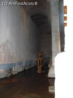 [P38] interior Cisterna Basilica, cu ceva lumina în plus » foto by Yolanda
 - 
<span class="allrVoted glyphicon glyphicon-heart hidden" id="av1501918"></span>
<a class="m-l-10 hidden" id="sv1501918" onclick="voting_Foto_DelVot(,1501918,18902)" role="button">șterge vot <span class="glyphicon glyphicon-remove"></span></a>
<a id="v91501918" class=" c-red"  onclick="voting_Foto_SetVot(1501918)" role="button"><span class="glyphicon glyphicon-heart-empty"></span> <b>LIKE</b> = Votează poza</a> <img class="hidden"  id="f1501918W9" src="/imagini/loader.gif" border="0" /><span class="AjErrMes hidden" id="e1501918ErM"></span>