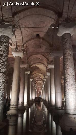 [P08] interior Cisterna Basilica » foto by Yolanda
 - 
<span class="allrVoted glyphicon glyphicon-heart hidden" id="av1501888"></span>
<a class="m-l-10 hidden" id="sv1501888" onclick="voting_Foto_DelVot(,1501888,18902)" role="button">șterge vot <span class="glyphicon glyphicon-remove"></span></a>
<a id="v91501888" class=" c-red"  onclick="voting_Foto_SetVot(1501888)" role="button"><span class="glyphicon glyphicon-heart-empty"></span> <b>LIKE</b> = Votează poza</a> <img class="hidden"  id="f1501888W9" src="/imagini/loader.gif" border="0" /><span class="AjErrMes hidden" id="e1501888ErM"></span>