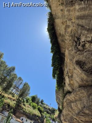 [P41] Setenil de las Bodegas - pe sub stânci » foto by ANILU
 - 
<span class="allrVoted glyphicon glyphicon-heart hidden" id="av1487530"></span>
<a class="m-l-10 hidden" id="sv1487530" onclick="voting_Foto_DelVot(,1487530,19508)" role="button">șterge vot <span class="glyphicon glyphicon-remove"></span></a>
<a id="v91487530" class=" c-red"  onclick="voting_Foto_SetVot(1487530)" role="button"><span class="glyphicon glyphicon-heart-empty"></span> <b>LIKE</b> = Votează poza</a> <img class="hidden"  id="f1487530W9" src="/imagini/loader.gif" border="0" /><span class="AjErrMes hidden" id="e1487530ErM"></span>