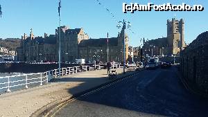 [P24] O clădire monumentală la faleză Oceanului Atlantic dîn orașul Aberystwyth, Țara Galilor.  » foto by traian.leuca †
 - 
<span class="allrVoted glyphicon glyphicon-heart hidden" id="av696499"></span>
<a class="m-l-10 hidden" id="sv696499" onclick="voting_Foto_DelVot(,696499,19690)" role="button">șterge vot <span class="glyphicon glyphicon-remove"></span></a>
<a id="v9696499" class=" c-red"  onclick="voting_Foto_SetVot(696499)" role="button"><span class="glyphicon glyphicon-heart-empty"></span> <b>LIKE</b> = Votează poza</a> <img class="hidden"  id="f696499W9" src="/imagini/loader.gif" border="0" /><span class="AjErrMes hidden" id="e696499ErM"></span>