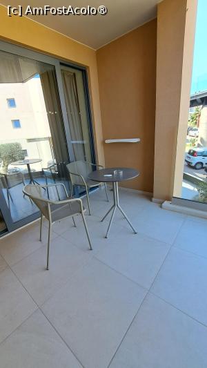 [P08] Balconul camerei de la Minos Ambassador » foto by laura mihaela
 - 
<span class="allrVoted glyphicon glyphicon-heart hidden" id="av1537187"></span>
<a class="m-l-10 hidden" id="sv1537187" onclick="voting_Foto_DelVot(,1537187,19702)" role="button">șterge vot <span class="glyphicon glyphicon-remove"></span></a>
<a id="v91537187" class=" c-red"  onclick="voting_Foto_SetVot(1537187)" role="button"><span class="glyphicon glyphicon-heart-empty"></span> <b>LIKE</b> = Votează poza</a> <img class="hidden"  id="f1537187W9" src="/imagini/loader.gif" border="0" /><span class="AjErrMes hidden" id="e1537187ErM"></span>