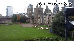 [P09] Altă imagine de la Castelul din orașul Cardiff, Țara Galilor.  » foto by traian.leuca †
 - 
<span class="allrVoted glyphicon glyphicon-heart hidden" id="av697223"></span>
<a class="m-l-10 hidden" id="sv697223" onclick="voting_Foto_DelVot(,697223,19744)" role="button">șterge vot <span class="glyphicon glyphicon-remove"></span></a>
<a id="v9697223" class=" c-red"  onclick="voting_Foto_SetVot(697223)" role="button"><span class="glyphicon glyphicon-heart-empty"></span> <b>LIKE</b> = Votează poza</a> <img class="hidden"  id="f697223W9" src="/imagini/loader.gif" border="0" /><span class="AjErrMes hidden" id="e697223ErM"></span>