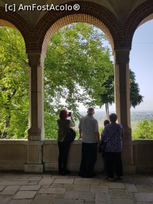 [P14] Tata sa cu arcade de unde se înfățișează panorama orașului Târgoviște și a ceea ce mai este până acolo.  » foto by iulian68
 - 
<span class="allrVoted glyphicon glyphicon-heart hidden" id="av963258"></span>
<a class="m-l-10 hidden" id="sv963258" onclick="voting_Foto_DelVot(,963258,19770)" role="button">șterge vot <span class="glyphicon glyphicon-remove"></span></a>
<a id="v9963258" class=" c-red"  onclick="voting_Foto_SetVot(963258)" role="button"><span class="glyphicon glyphicon-heart-empty"></span> <b>LIKE</b> = Votează poza</a> <img class="hidden"  id="f963258W9" src="/imagini/loader.gif" border="0" /><span class="AjErrMes hidden" id="e963258ErM"></span>