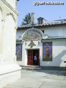 P17 [MAR-2012] Manastirea Sitaru - Paraclisul Sfintilor Petru si Pavel.