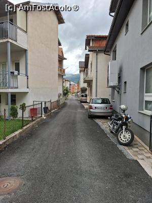 [P01] Ohrid, Strada Bogomilska îngustă unde se află Apartamentele Naumovski, se vede puțin peretele din dreapta, cel gri » foto by mprofeanu
 - 
<span class="allrVoted glyphicon glyphicon-heart hidden" id="av1538498"></span>
<a class="m-l-10 hidden" id="sv1538498" onclick="voting_Foto_DelVot(,1538498,19791)" role="button">șterge vot <span class="glyphicon glyphicon-remove"></span></a>
<a id="v91538498" class=" c-red"  onclick="voting_Foto_SetVot(1538498)" role="button"><span class="glyphicon glyphicon-heart-empty"></span> <b>LIKE</b> = Votează poza</a> <img class="hidden"  id="f1538498W9" src="/imagini/loader.gif" border="0" /><span class="AjErrMes hidden" id="e1538498ErM"></span>