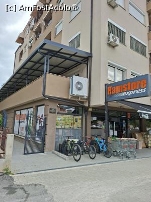 [P20] Ohrid, Aleea cu poarta ei ce vine de la Apartementele Naumovski și magazinul RAMSTORE » foto by mprofeanu
 - 
<span class="allrVoted glyphicon glyphicon-heart hidden" id="av1538517"></span>
<a class="m-l-10 hidden" id="sv1538517" onclick="voting_Foto_DelVot(,1538517,19791)" role="button">șterge vot <span class="glyphicon glyphicon-remove"></span></a>
<a id="v91538517" class=" c-red"  onclick="voting_Foto_SetVot(1538517)" role="button"><span class="glyphicon glyphicon-heart-empty"></span> <b>LIKE</b> = Votează poza</a> <img class="hidden"  id="f1538517W9" src="/imagini/loader.gif" border="0" /><span class="AjErrMes hidden" id="e1538517ErM"></span>