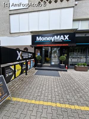 [P22] Ohrid, MoneyMAX, cel mai bun loc de schimb valutar » foto by mprofeanu
 - 
<span class="allrVoted glyphicon glyphicon-heart hidden" id="av1538519"></span>
<a class="m-l-10 hidden" id="sv1538519" onclick="voting_Foto_DelVot(,1538519,19791)" role="button">șterge vot <span class="glyphicon glyphicon-remove"></span></a>
<a id="v91538519" class=" c-red"  onclick="voting_Foto_SetVot(1538519)" role="button"><span class="glyphicon glyphicon-heart-empty"></span> <b>LIKE</b> = Votează poza</a> <img class="hidden"  id="f1538519W9" src="/imagini/loader.gif" border="0" /><span class="AjErrMes hidden" id="e1538519ErM"></span>